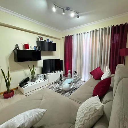 Cozy Private In Funchal, Ensuite Bathroom, Wifi And Great Location *