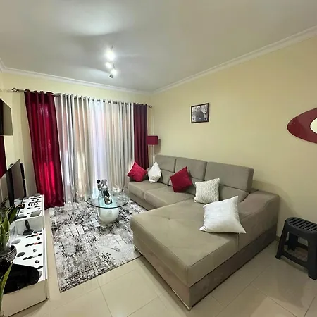 Funchal Cozy Private Room, Ensuite Bathroom, Wifi And Great Location ホームステイ フンシャル