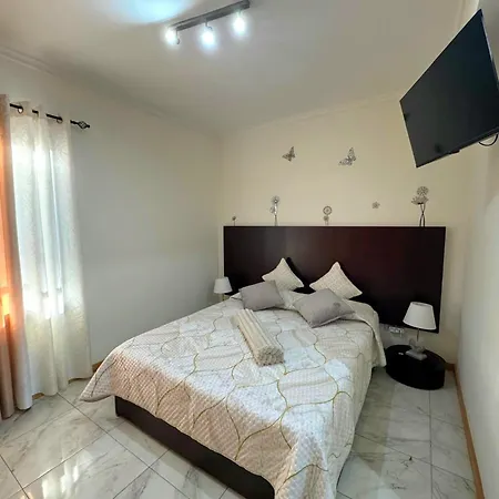 Funchal Cozy Private Room, Ensuite Bathroom, Wifi And Great Location * フンシャル