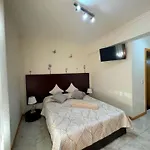 בית אירוח Cozy Private Room, Ensuite Bathroom, Wifi And Great Location פונשל