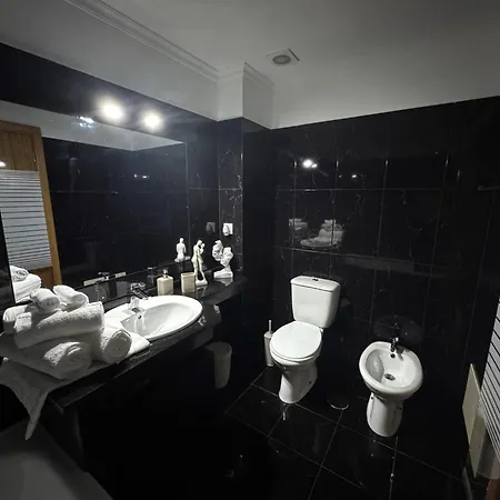 Kwatera prywatna Getaway, Cozy Private With Bathroom And Wifi *
