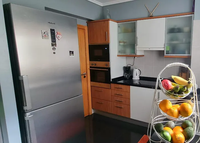 民宿 Funchal Cozy Private Room, Ensuite Bathroom, Wifi And Great Location