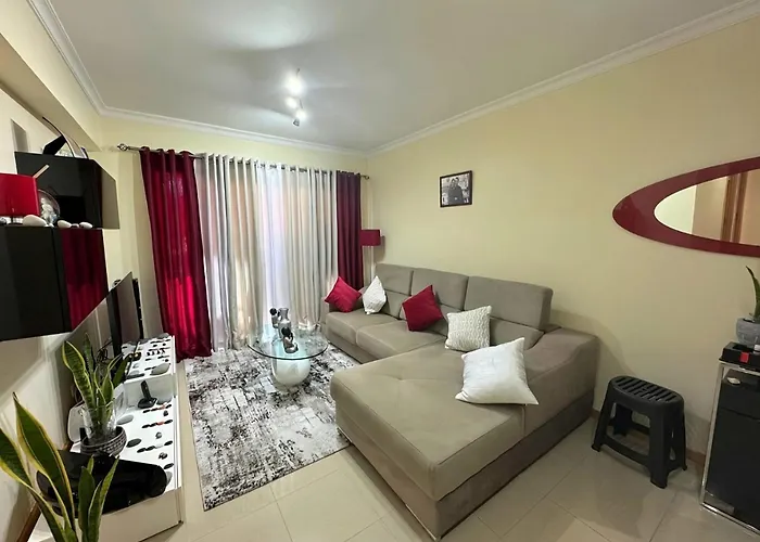 Funchal Cozy Private Room, Ensuite Bathroom, Wifi And Great Location Habitación en casa particular Funchal (Madeira)