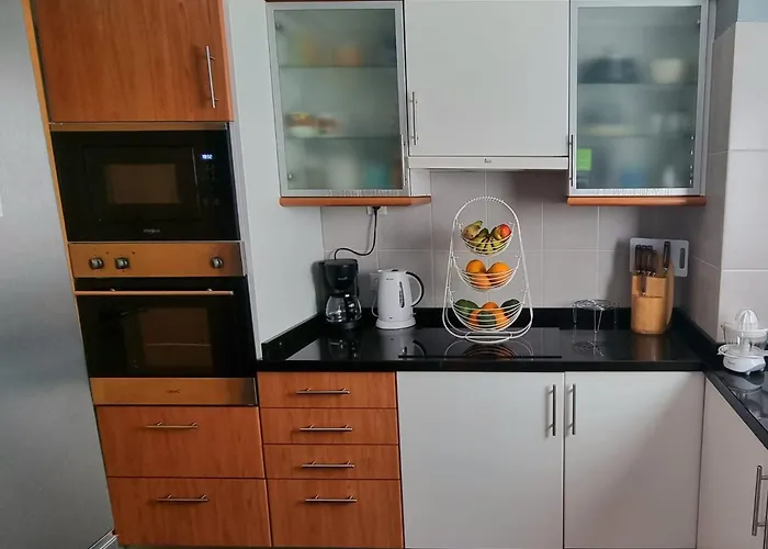 Funchal Cozy Private Room, Ensuite Bathroom, Wifi And Great Location *